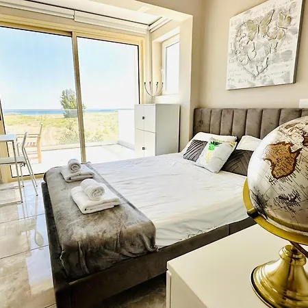 Luxury Lapis Lazuli Meneou