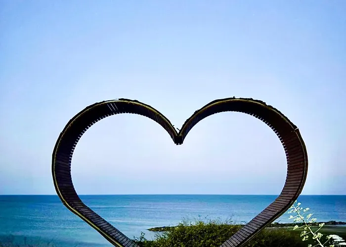 Luxury Lapis Lazuli Vila Meneou